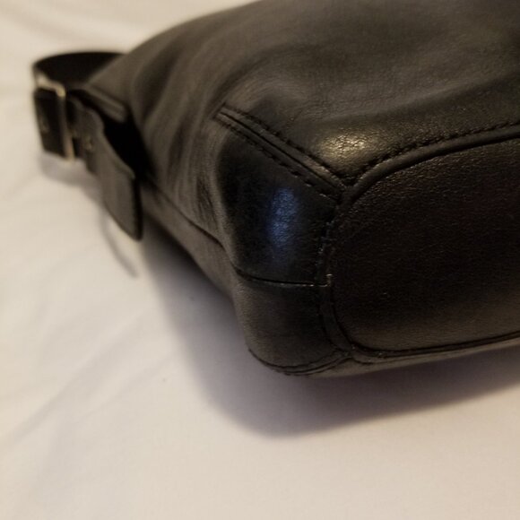 Authentic Vintage Coach Black Legacy Slim Duffle Shoulderbag Crossbody - Picture 8 of 11